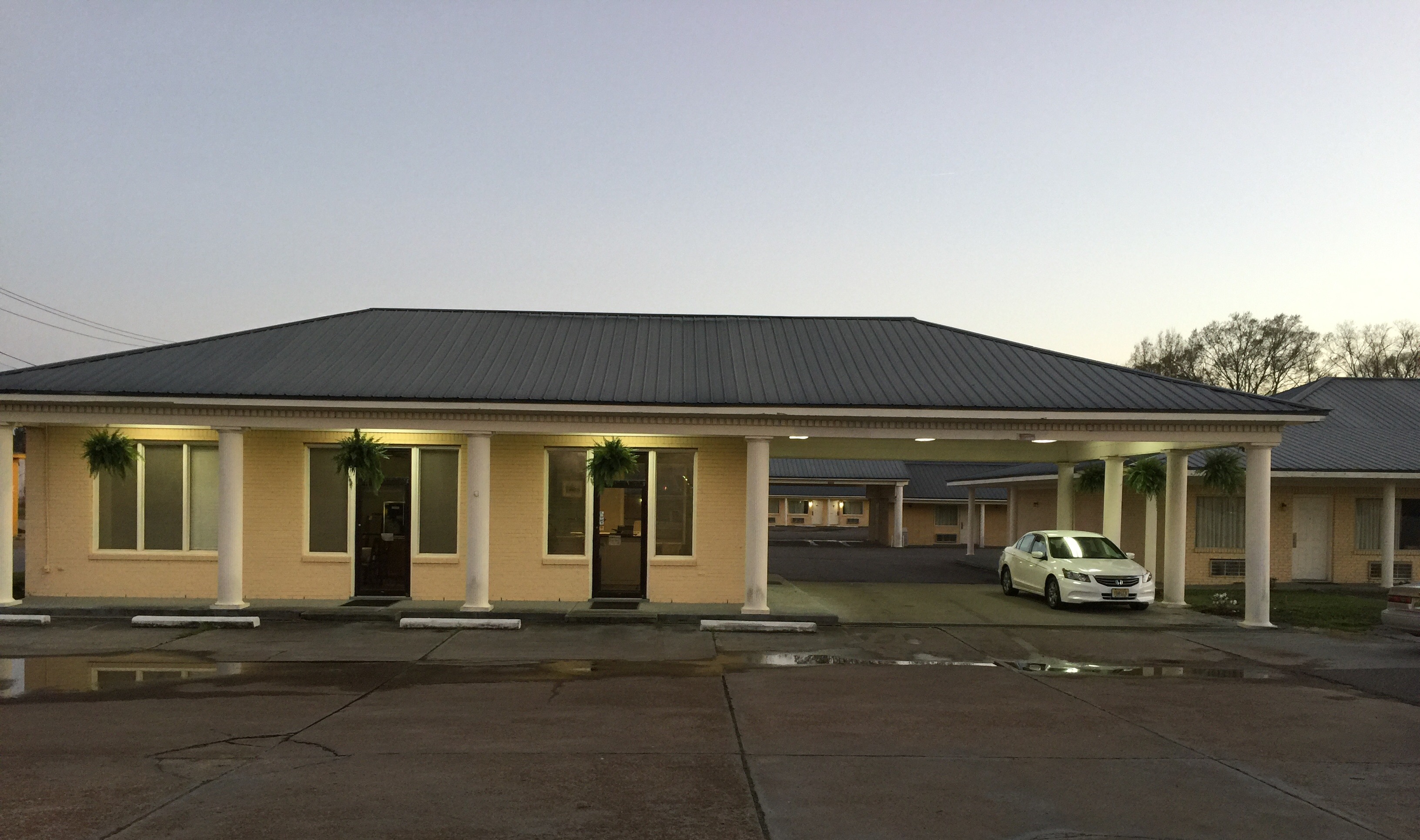  Stay Express Inn and Suites - Demopolis